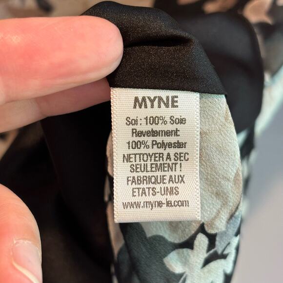 Myne by Ashley Ann Antique Floral Silk Blouse - size 2 - Picture 7 of 7